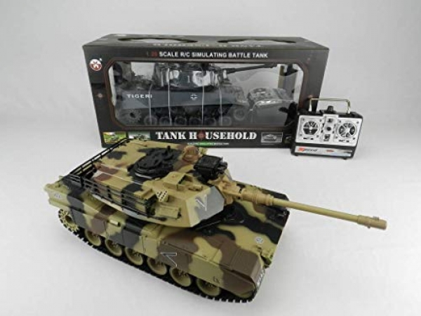 Scale R/C Simulating Fight Tank